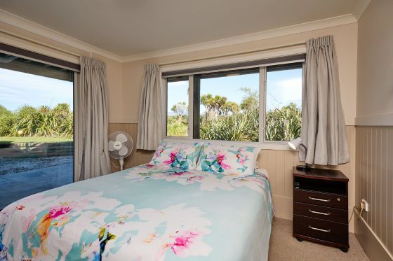 B2 - Sleepy Hollow Guest Room