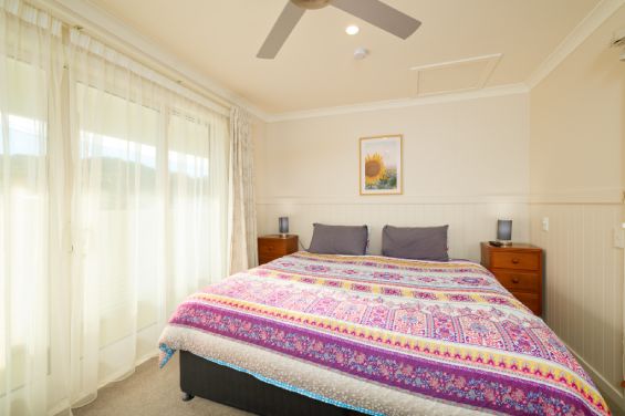 T1 - Kakatu Penthouse - bed