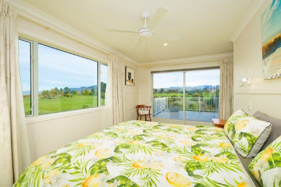 T1 - Kakatu Penthouse - bed