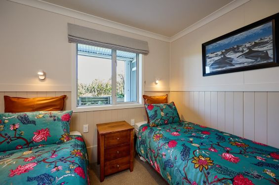 B1 - Swallows Nest Guest Room - beds