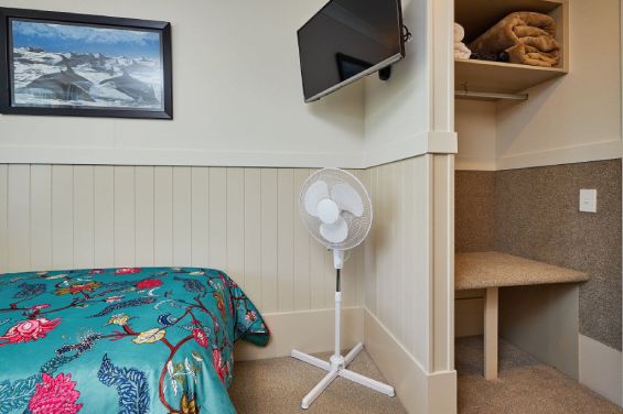 B1 - Swallows Nest Guest Room - TV