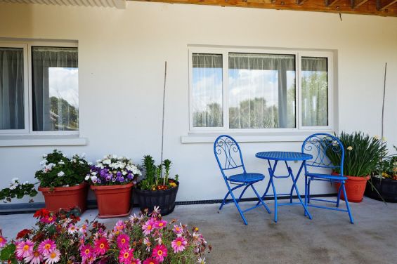 B2 - Sleepy Hollow Guest Room - patio