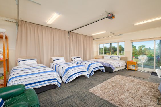 B3 - Family Guest Room - beds